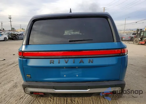 2023 Rivian R1S Adventure z USA, uszkodzony, nr VIN 7PDSGABA6PN018752